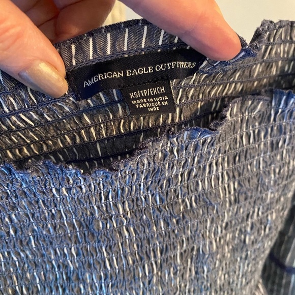 AMERICAN EAGLE OUTFITTERS top striped ruffled bell sleeve SZ XS NWOT - Picture 3 of 4